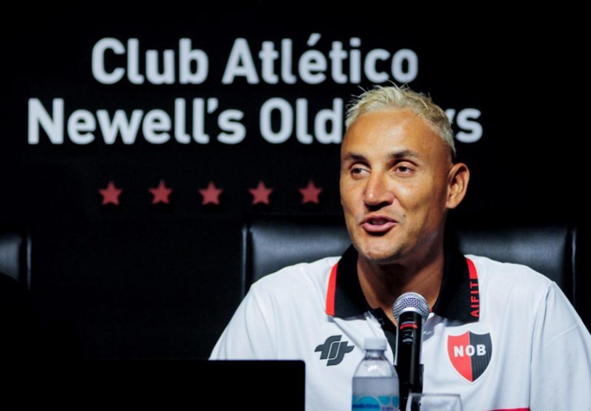 Costa Rican Goalkeeper Keylor Navas speaks to the media after being presented as  Newell's Old Boys player at Jorge Bernardo Griffa training center, in Rosario, Argentina on January 24, 2025.  -STR / AFP