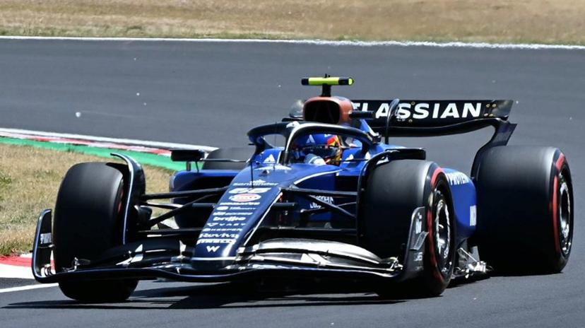 Williams' Spanish driver Carlos Sainz drives during the first practice session of the Formula One Japanese Grand Prix at the Suzuka circuit in Suzuka, Mie prefecture on April 4, 2025.  MOHD RASFAN / AFP