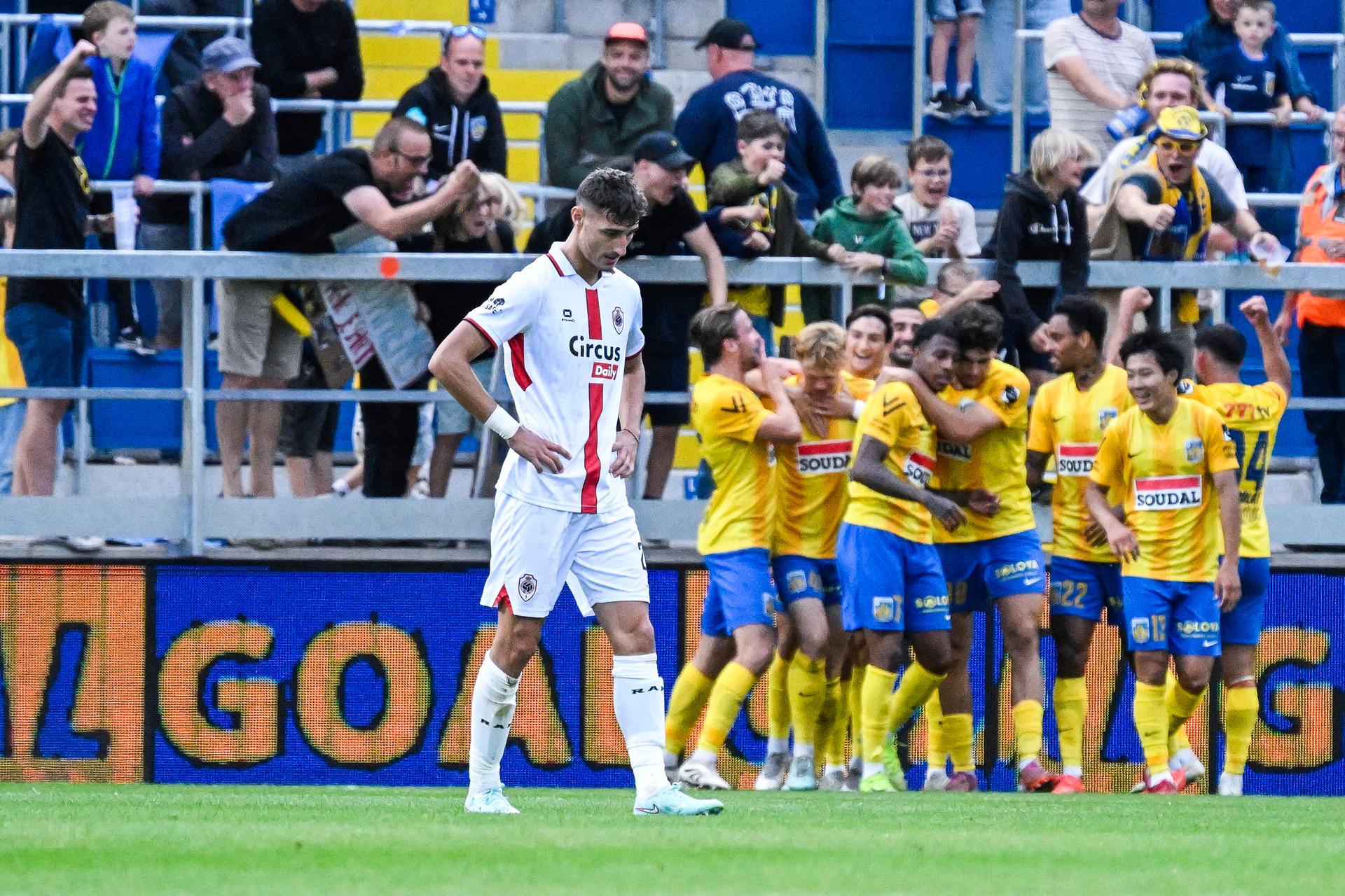 Antwerp's Rosen Bozhinov looks dejected during a soccer match between KVC Westerlo and Royal Antwerp FC, Saturday 30 August 2025 in Westerlo, on day 6 of the 2025-2026 'Jupiler Pro League' first division of the Belgian championship. BELGA PHOTO TOM GOYVAERTS