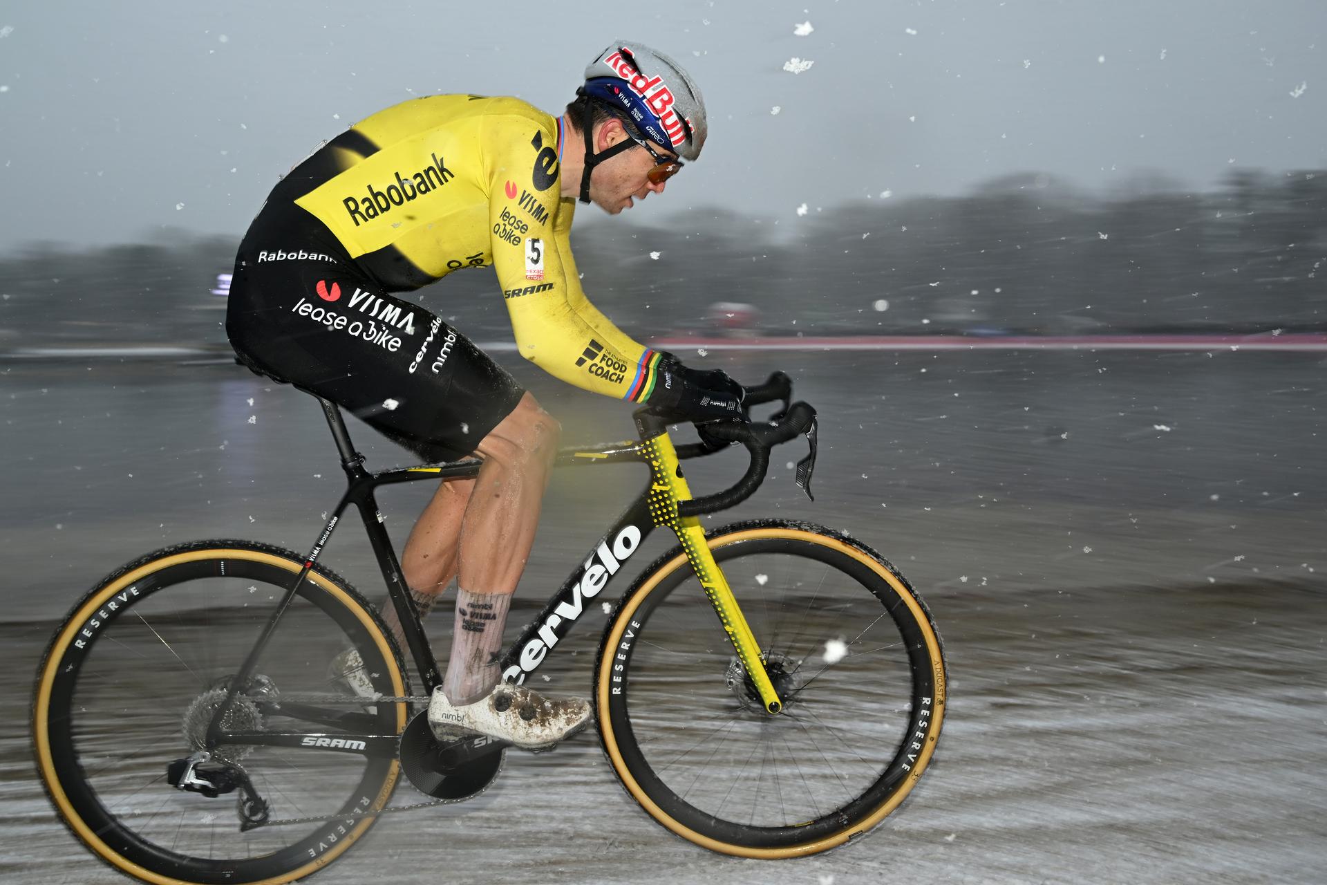 Belgian Wout van Aert pictured in action during the men's elite race of the Zilvermeercross cyclocross cycling event in Mol, stage 5/7 in the Exact Cross competition, on Friday 02 January 2026. BELGA PHOTO LUC CLAESSEN