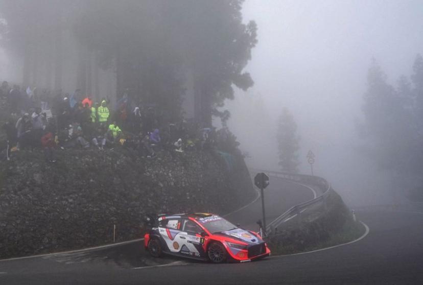 Thierry Neuville of Belgium and his co-driver Martijn Wydaeghe of Belgium compete in their Hyundai i20 N Rally 1 during the SS2 special of the World Rally Championship (WRC) Rally Islas Canarias between Valleseco-Artenara in Spain's Gran Canaria Island, on April 25, 2025.  Manaure QUINTERO / AFP