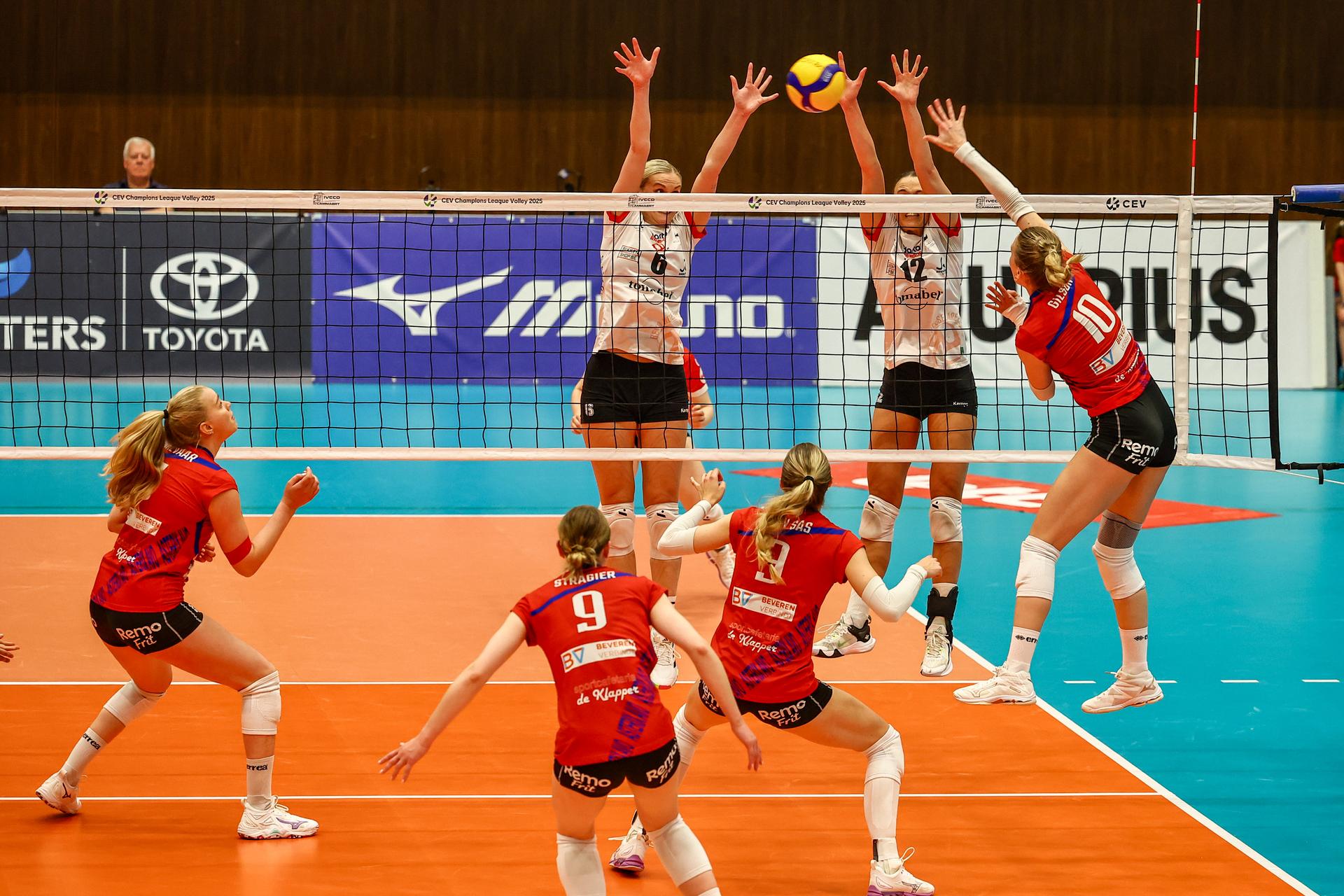 Asterix's Helena Gilson pictured in action during the match between Asterix AVO Beveren and Darta Bevo Roeselare, a Play-off Final (belle, best-of-3) game in the Lotto Volley League women, Thursday 01 May 2025 in Beveren. BELGA PHOTO DAVID PINTENS
