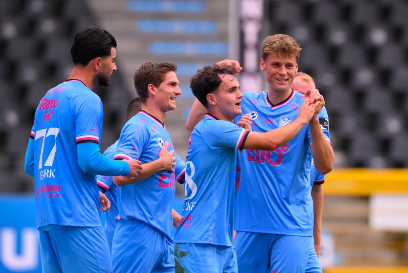 Beveren's Jannes Van Hecke celebrates after scoring the 0-3 goal during a soccer game between Royal Olympic Charleroi and SK Beveren, Sunday 14 September 2025 in Charleroi, on day 5 of the 2025-2026 'Challenger Pro League' 1B second division of the Belgian championship. BELGA PHOTO JOHN THYS
