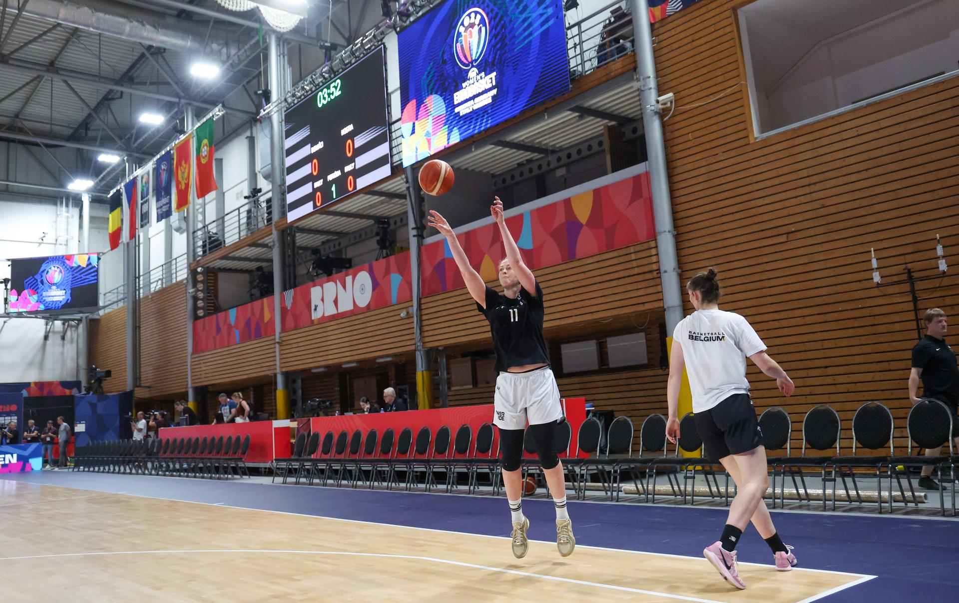 Belgium's Emma Meesseman pictured in action during a training of the Belgian national women team 'the Belgian Cats', in Brno, Czech Republlic, on Wednesday 18 June 2025, at the FIBA Women's EuroBasket 2025. BELGA PHOTO VIRGINIE LEFOUR