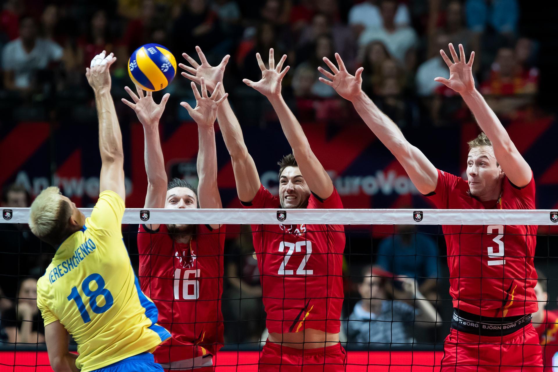 Ukraine's Ian Iereshchenko, Belgium's Matthias Valkiers, Belgium's Pieter Coolman and Belgium's Sam Deroo pictured in action during a volleyball game between Belgian national team 'the Red Dragons' and Ukraine, in the 1/8 finals of the European volleyball championships, Saturday 21 September 2019 in Antwerp. BELGA PHOTO KRISTOF VAN ACCOM