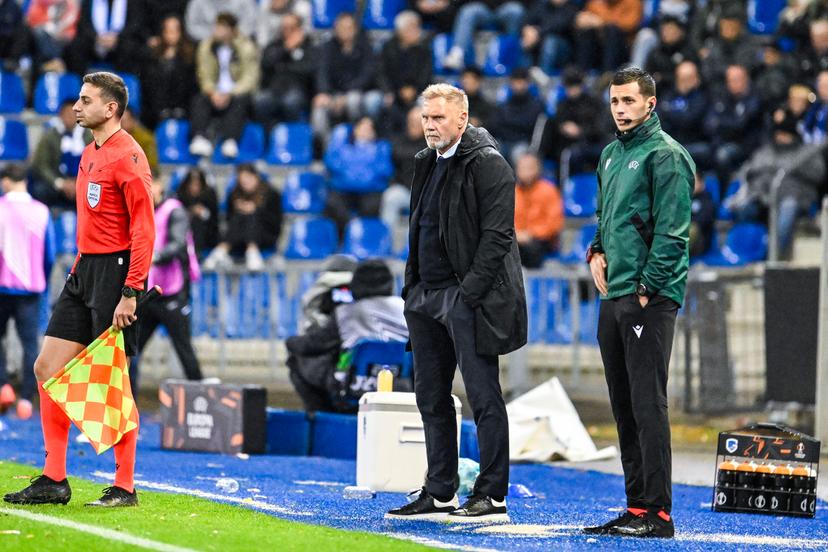 Genk's head coach Thorsten Fink pictured during a soccer game between Belgian soccer team KRC Genk and Spanish club Real Betis Balompie, on Thursday 23 October 2025, in Genk, third game (out of 8) in the league phase of the UEFA Europa League competition. BELGA PHOTO TOM GOYVAERTS