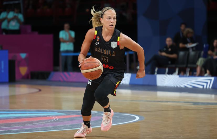 Belgium's Julie Allemand pictured in action with the ball a basketball match between Spain and Belgian national team 'the Belgian Cats' on Sunday 29 June 2025 in Piraeus, Greece, the final of the FIBA Women's EuroBasket 2025. BELGA PHOTO VIRGINIE LEFOUR