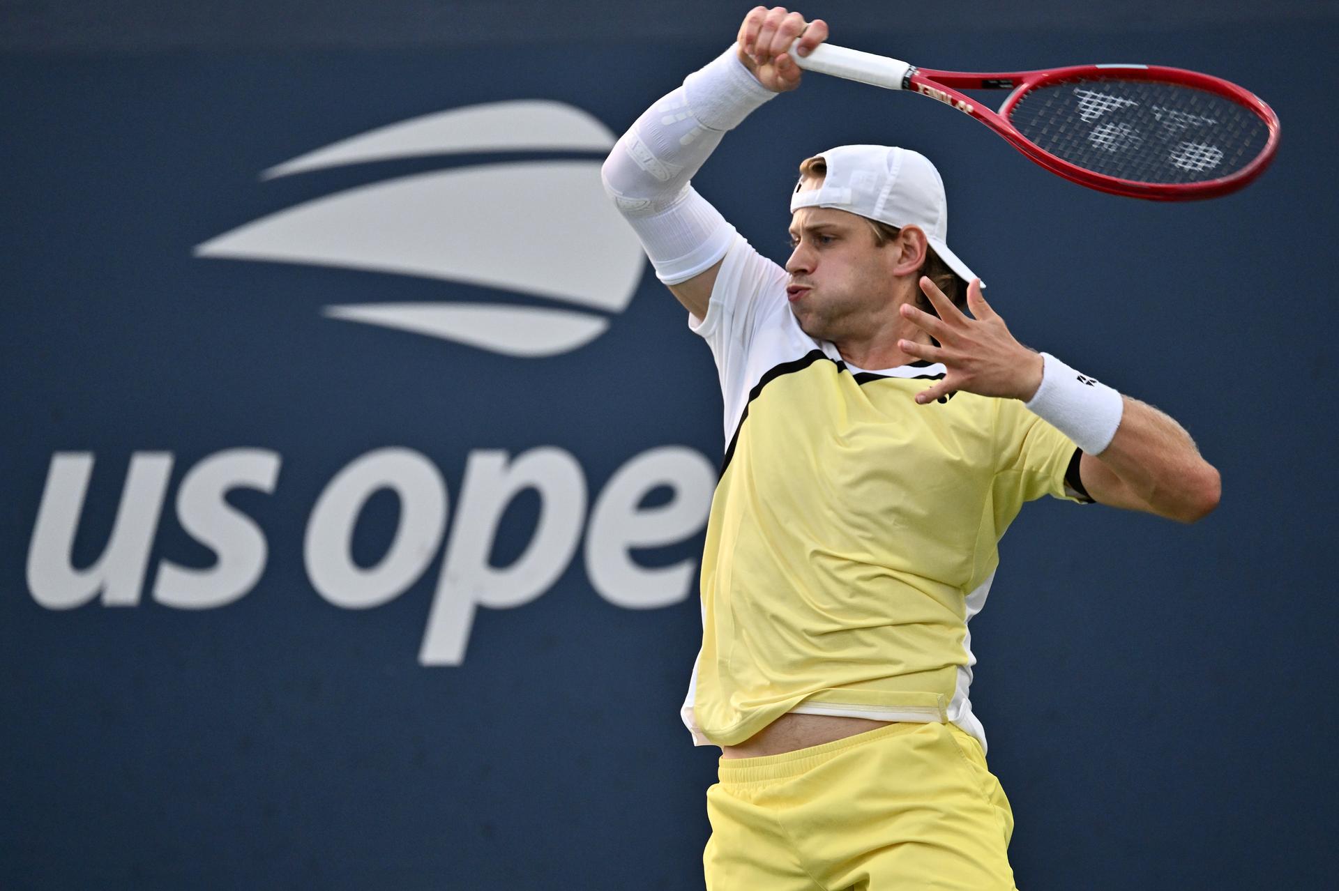 Zizou Bergs of Belgium plays against Jasper De Jong of the Netherlands in the men's singles Round 2 of the 2026 US Open Tennis Championship, USTA Billie Jean King National Tennis Center in Flushing Meadow-Corona Park, in the Queens borough of New York, NY, September 3, 2026. (Photo by Anthony Behar/Sipa USA) BELGA PHOTO BENELUX ONLY