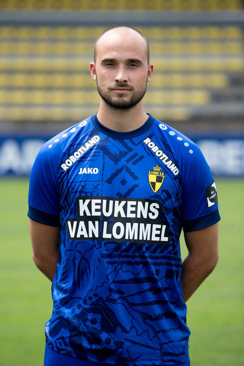 Lierse's goalkeeper Jens Teunckens poses for the photographer at the 2022-2023 photoshoot of Belgian Challenger Pro League club Lierse SK, Friday 22 July 2022 in Lier. BELGA PHOTO KRISTOF VAN ACCOM