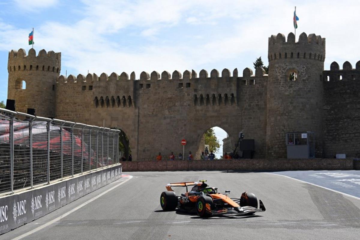 McLaren's British driver Lando Norris  drives during a practice session of the Formula One Azerbaijan Grand Prix at the Baku City Circuit in Baku on September 20, 2025.  Alexander NEMENOV / AFP