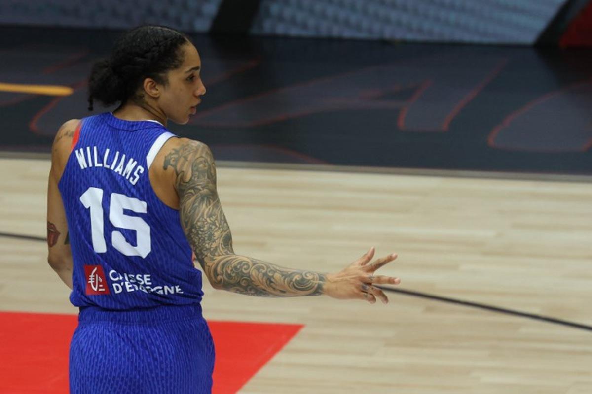 France's forward #15 Gabby Williams reacts during the 2026 FIBA Women's Basketball World Cup final game between the United States and France in Berlin on September 13, 2026.  Odd ANDERSEN / AFP