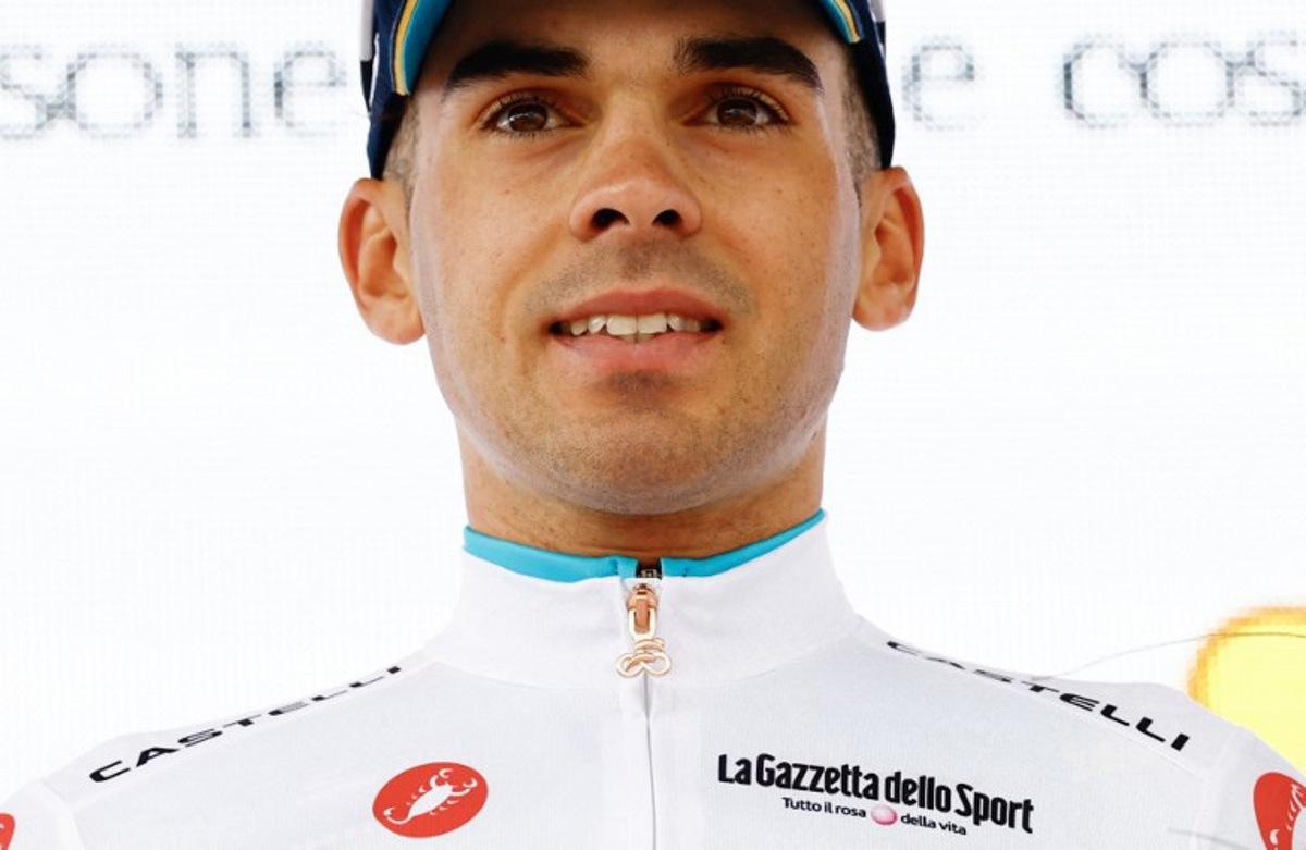 XDS Astana Team Uruguayan rider Guillermo Silva wearing the best young rider's white jersey (Maglia Bianca) celebrates on the podium after the 3nd stage of the Giro d'Italia 2026 - Tour of Italy cycling race between Plovdiv and Sofia, Bulgaria, on May 10, 2026.   Luca Bettini / AFP