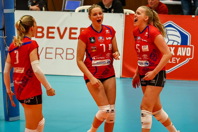 Asterix's Kaat Cos and Asterix's Demi Korevaar celebrates after scoring during the match between Asterix AVO Beveren and Darta Bevo Roeselare, a Play-off Final (belle, best-of-3) game in the Lotto Volley League women, Thursday 01 May 2025 in Beveren. BELGA PHOTO DAVID PINTENS