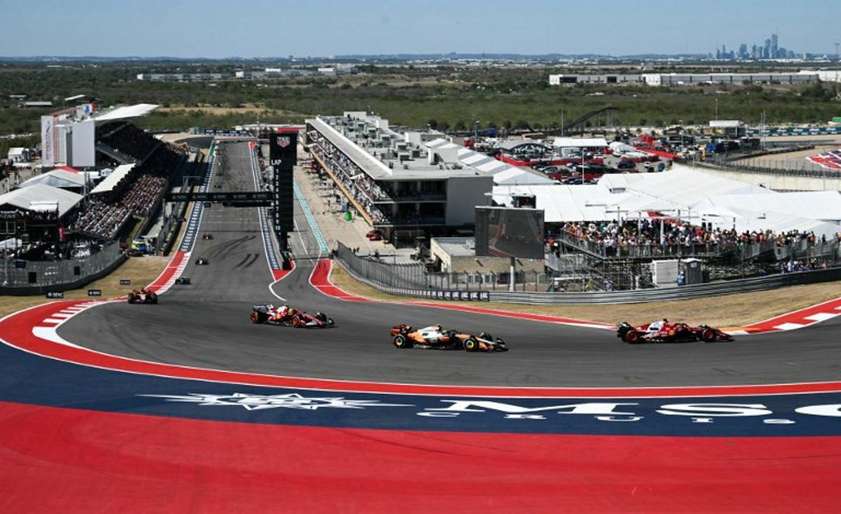 (From R/L) Ferrari's Monegasque driver Charles Leclerc races ahead of McLaren's British driver Lando Norris and Ferrari's British driver Lewis Hamilton during the United States Formula One Grand Prix at the Circuit of the Americas in Austin, Texas, on October 19, 2025.  RONALDO SCHEMIDT / AFP