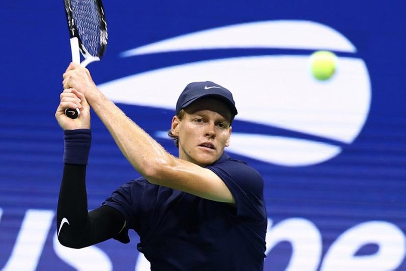 Italy's Jannik Sinner plays a forehand return to Kazakhstan's Alexander Bublik during their men's singles round of 16 tennis match on day nine of the US Open tennis tournament at the USTA Billie Jean King National Tennis Center in New York City, on September 1, 2025.  CHARLY TRIBALLEAU / AFP