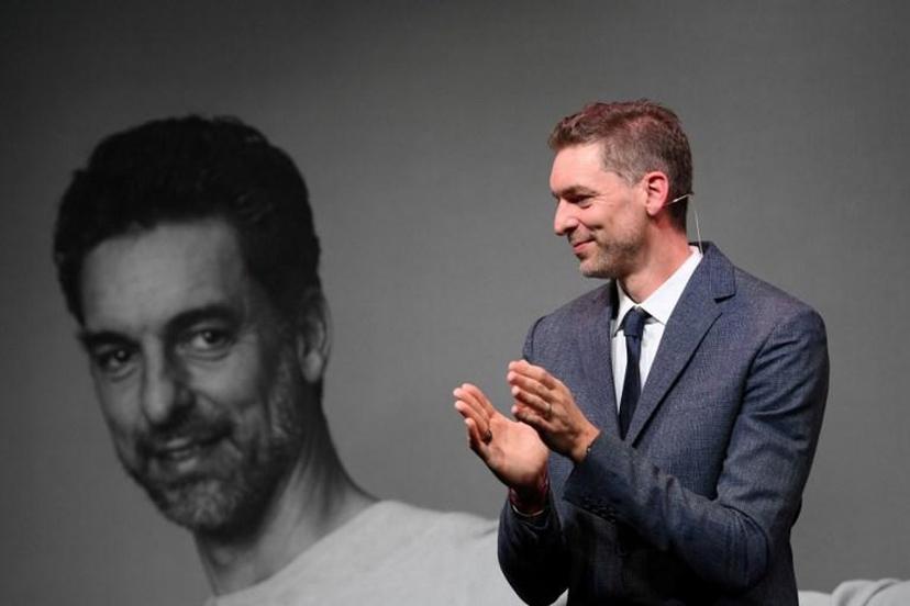 Spanish player Pau Gasol Saez attends a press conference to announce his retirement, at the Gran Teatre del Liceu in Barcelona, on October 5, 2021.  LLUIS GENE / AFP