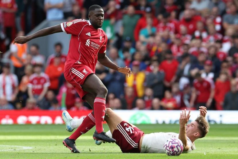 Liverpool's French defender #05 Ibrahima Konate (L) fouls Arsenal's Swedish striker #14 Viktor Gyokeres (R) during the English Premier League football match between Liverpool and Arsenal at Anfield in Liverpool, north west England on August 31, 2025.  Darren Staples / AFP
