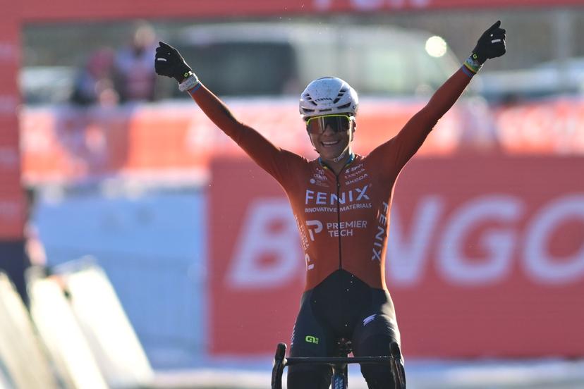 Dutch Ceylin Del Carmen Alvarado celebrates on the finish line as she wins the women's elite race at the World Cup cyclocross cycling event in Zonhoven on Sunday 04 January 2026, stage 9 (out of 12) of the UCI World Cup competition. BELGA PHOTO DAVID PINTENS