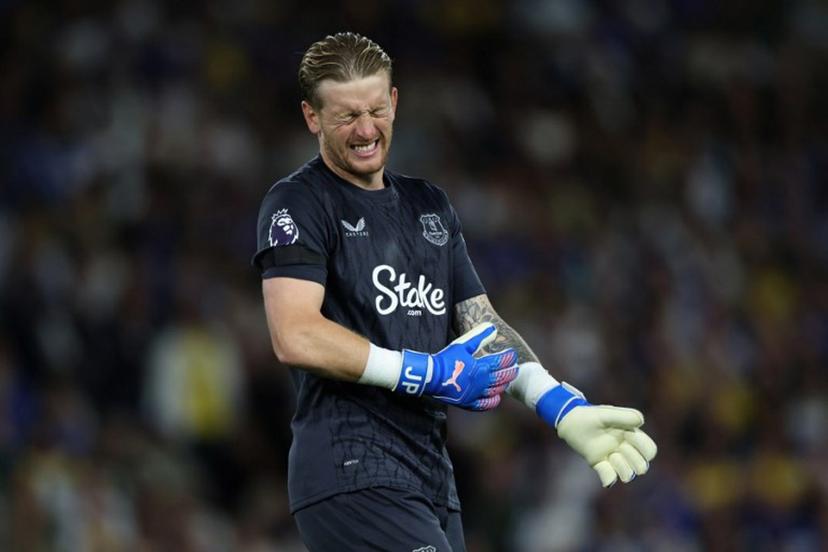 Everton's English goalkeeper #01 Jordan Pickford reacts during the English Premier League football match between Leeds United and Everton at Elland Road in Leeds, northern England on August 18, 2025.  Darren Staples / AFP