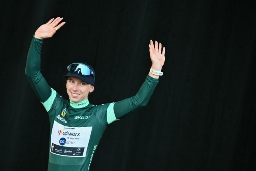 Team SD Worx-Protime's Dutch rider Lorena Wiebes celebrates on the podium wearing the best sprinter's green jersey after the 9th and final stage of the fifth edition of the Women's Tour de France cycling race, 99.2 km from Nice to Nice, southeastern France on August 9, 2026.  NICOLAS TUCAT / AFP