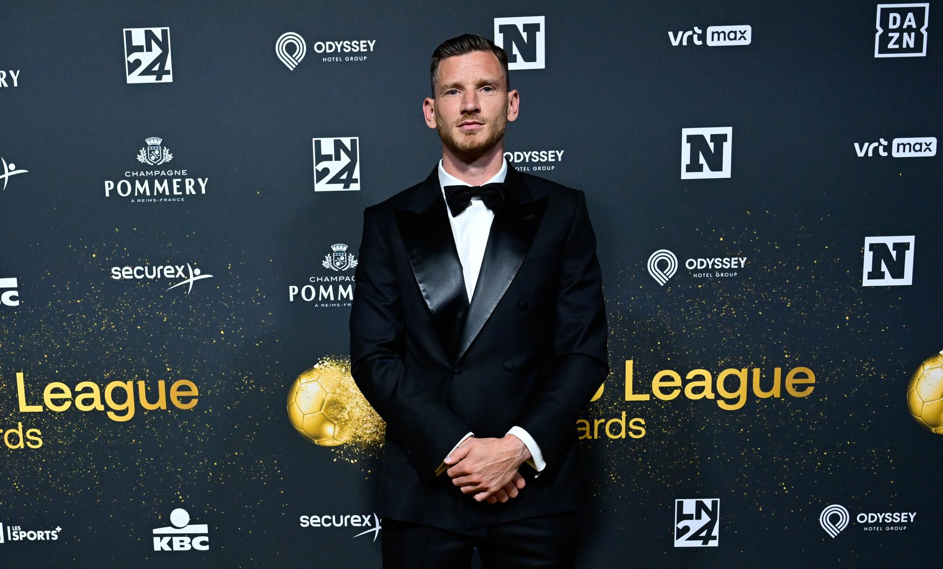 Anderlecht's Jan Vertonghen poses for the photographer at the Pro League Awards 2025, for the best players in the 1st and 2nd divisions of the 2024_2025 Belgian soccer championships, Monday 26 May 2025 in Antwerp. BELGA PHOTO DIRK WAEM