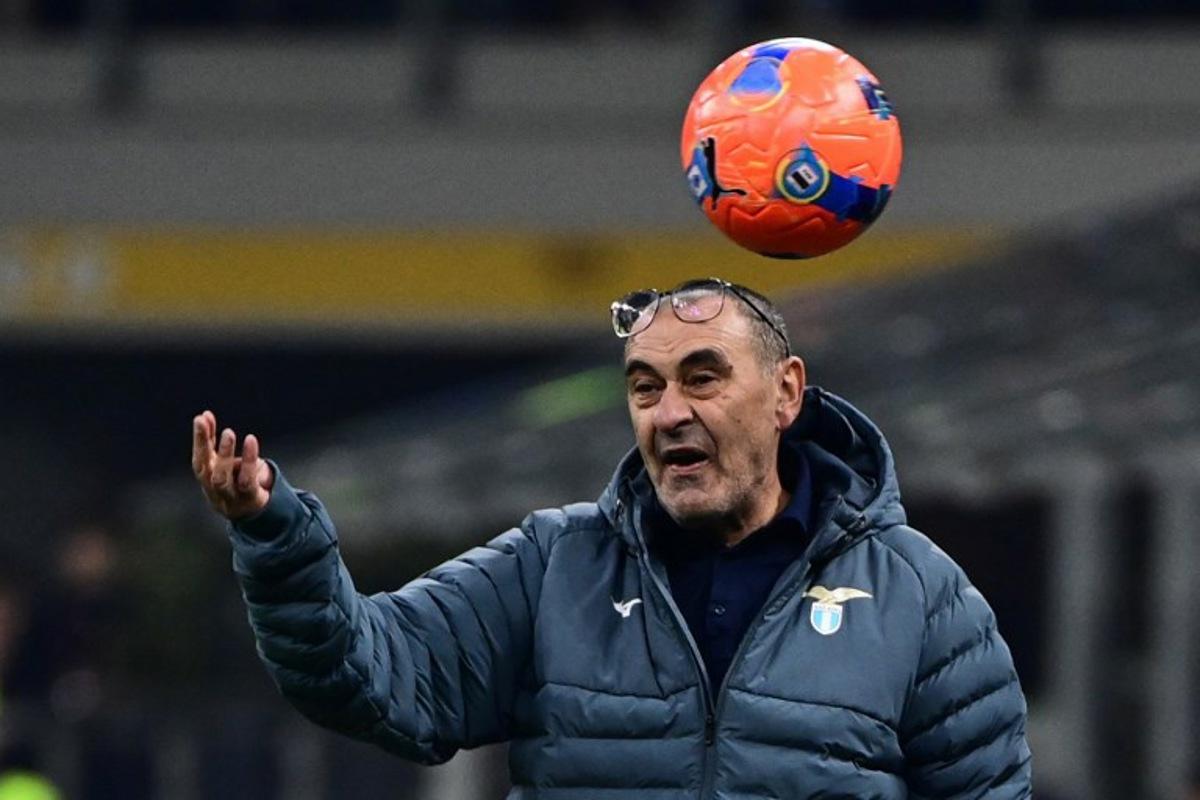 Lazio's Italian coach Maurizio Sarri reacts during the Italian Serie A football match between AC Milan and Lazio at the San Siro stadium in Milan on November 29, 2025.  Piero CRUCIATTI / AFP