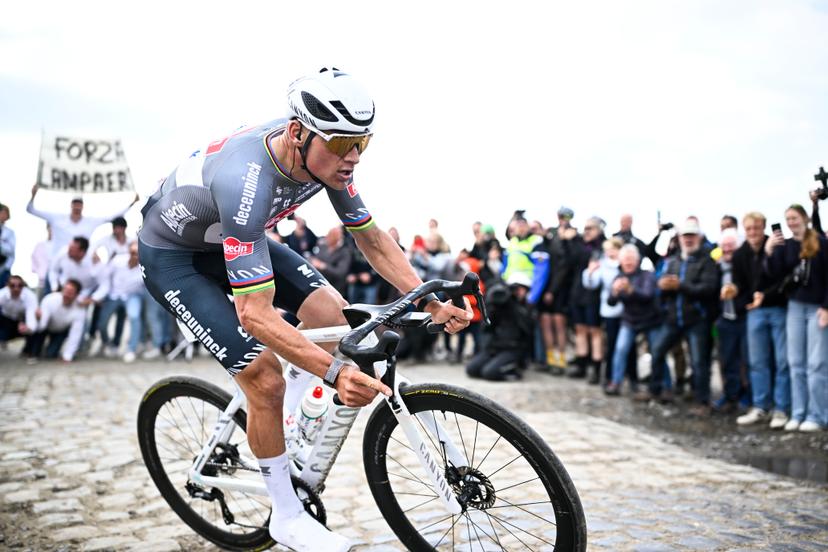 Dutch Mathieu van der Poel of Alpecin-Deceuninck pictured in action during the men elite race of the 'Paris-Roubaix' one day cycling race, 259,2 km from Compiegne to Roubaix, France, on Sunday 13 April 2025. BELGA PHOTO JASPER JACOBS