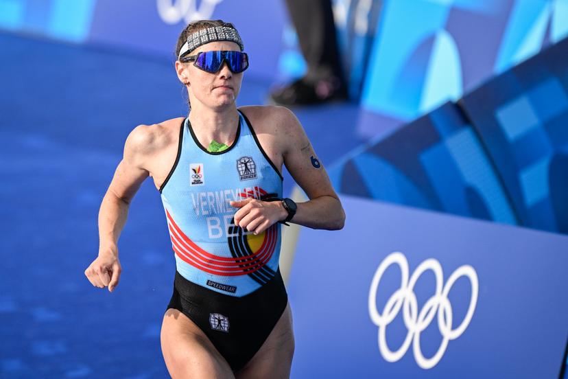 Belgian Jolien Vermeylen pictured in action during the women's individual triathlon race at the Paris 2024 Olympic Games, on Wednesday 31 July 2024 in Paris, France. The Games of the XXXIII Olympiad are taking place in Paris from 26 July to 11 August. The Belgian delegation counts 165 athletes competing in 21 sports. BELGA PHOTO JASPER JACOBS