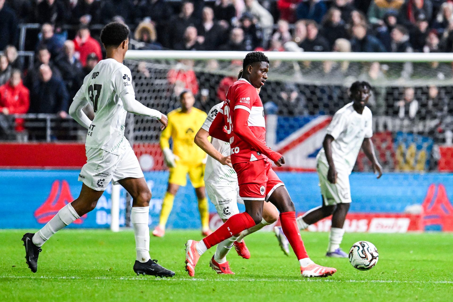 Antwerp's Mahamadou Diawara pictured in action during a soccer match between Royal Antwerp FC and Cercle Brugge, Saturday 04 October 2025 in Antwerp, on day 10 of the 2025-2026 'Jupiler Pro League' first division of the Belgian championship. BELGA PHOTO TOM GOYVAERTS