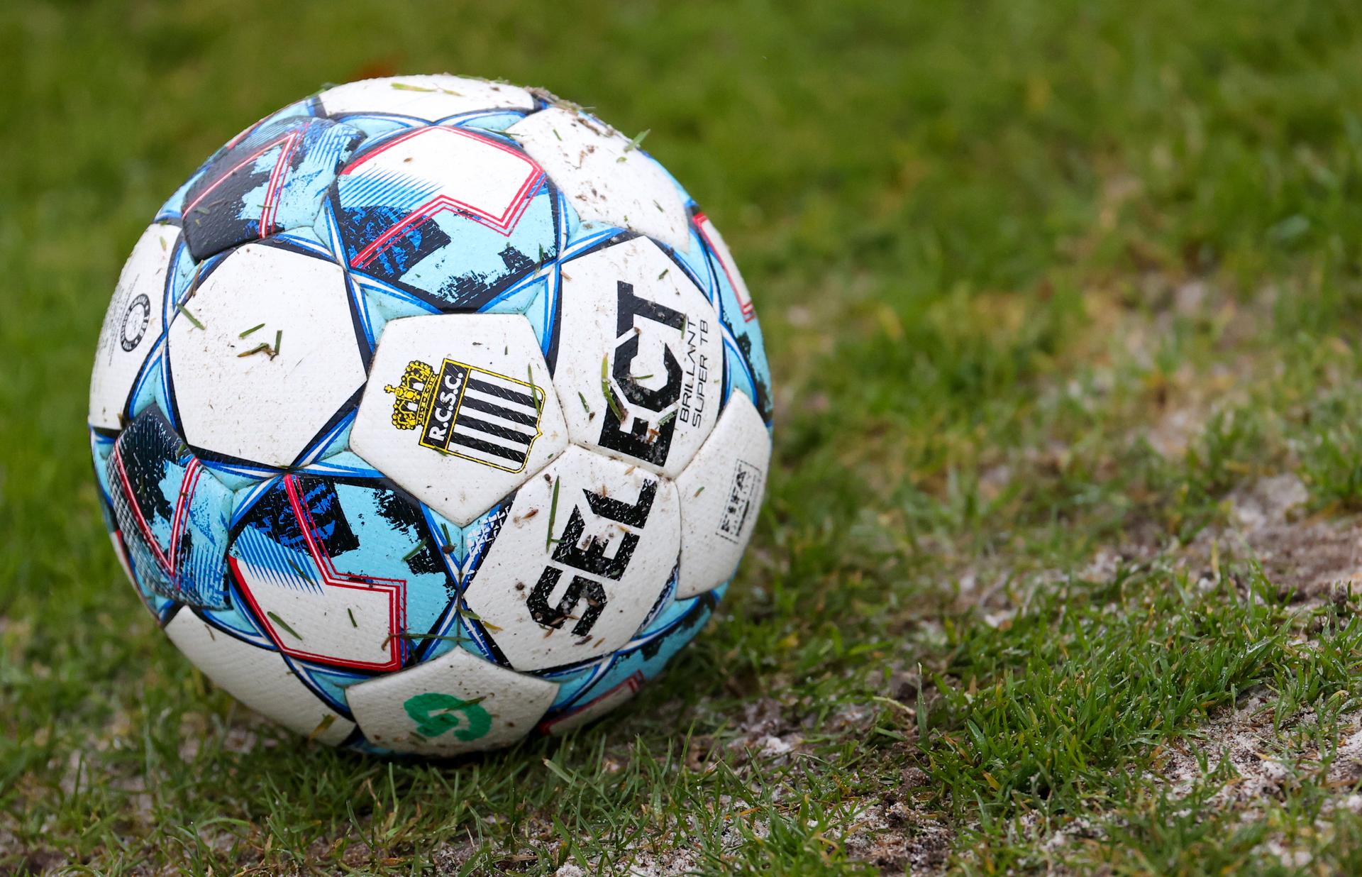 Illustration picture shows a ball during a training session of Belgian soccer team Sporting Charleroi, Wednesday 19 January 2022 in Charleroi. BELGA PHOTO VIRGINIE LEFOUR