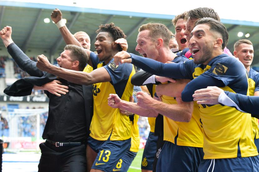 Union's Rob Schoofs celebrates after scoring during a soccer match between KRC Genk and Royale Union Saint-Gilloise, Sunday 21 September 2025 in Genk, a game of day 8 of the 2025-2026 'Jupiler Pro League' first division of the Belgian championship. BELGA PHOTO JILL DELSAUX