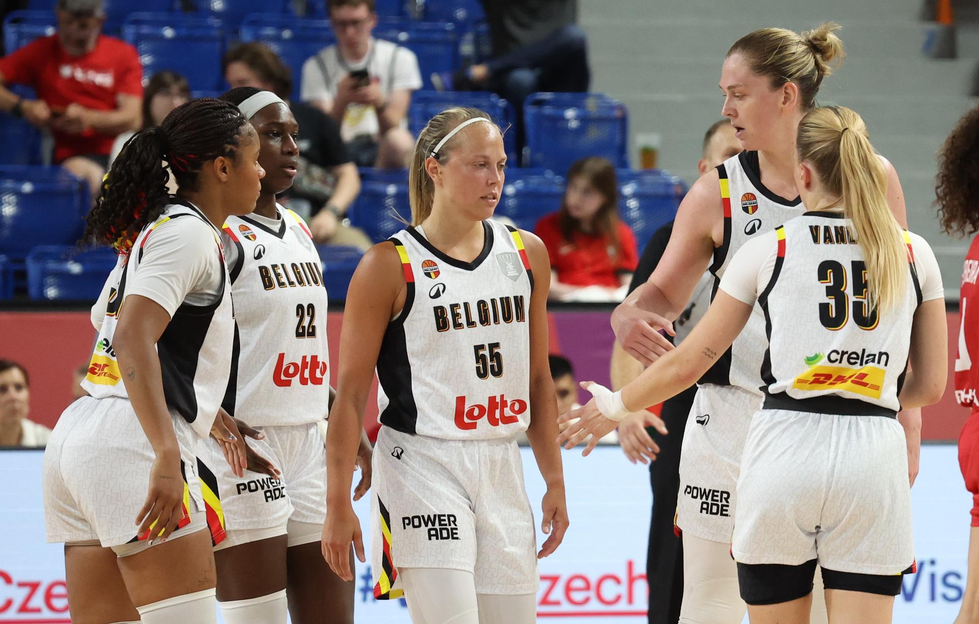 Belgium's Maxuella Lisowa Mbaka, Belgium's Bethy Mununga, Belgium's Julie Allemand, Belgium's Emma Meesseman and Belgium's Julie Vanloo pictured during a first game in the group stage (group C) between Belgian national women team 'the Belgian Cats' and Portugal, in Brno, Czech Republlic, on Thursday 19 June 2025, at the FIBA Women's EuroBasket 2025. BELGA PHOTO VIRGINIE LEFOUR