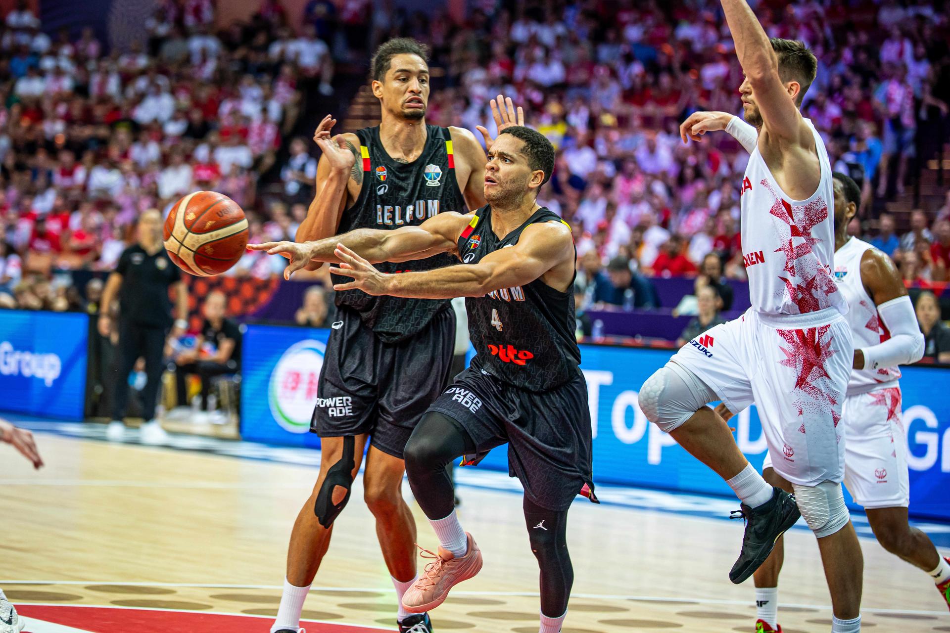 Belgium's Emmanuel Manu Lecomte pictured in action during a basketball match between Poland and Belgium's national team Belgian Lions, Thursday 04 September 2025 in Katowice, Poland, the fifth game of the group stage of the Eurobasket 2025 European championships, in the group D. BELGA PHOTO TOMASZ SOKOLOWSKI *** BELGIUM ONLY ***