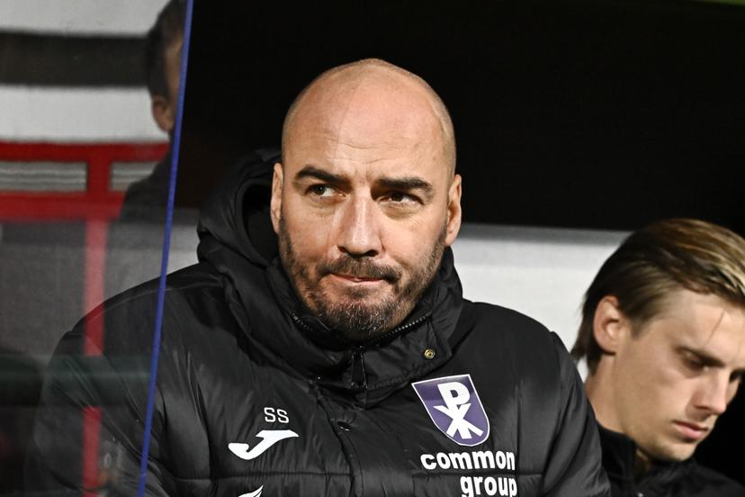 Patro Eisden's head coach Stijn Stijnen pictured before a soccer game between KV Kortrijk and Patro Eisden Maasmechelen, Saturday 08 November 2025 in Kortrijk, on day 13 of the 2025-2026 'Challenger Pro League' 1B second division of the Belgian championship. BELGA PHOTO MAARTEN STRAETEMANS