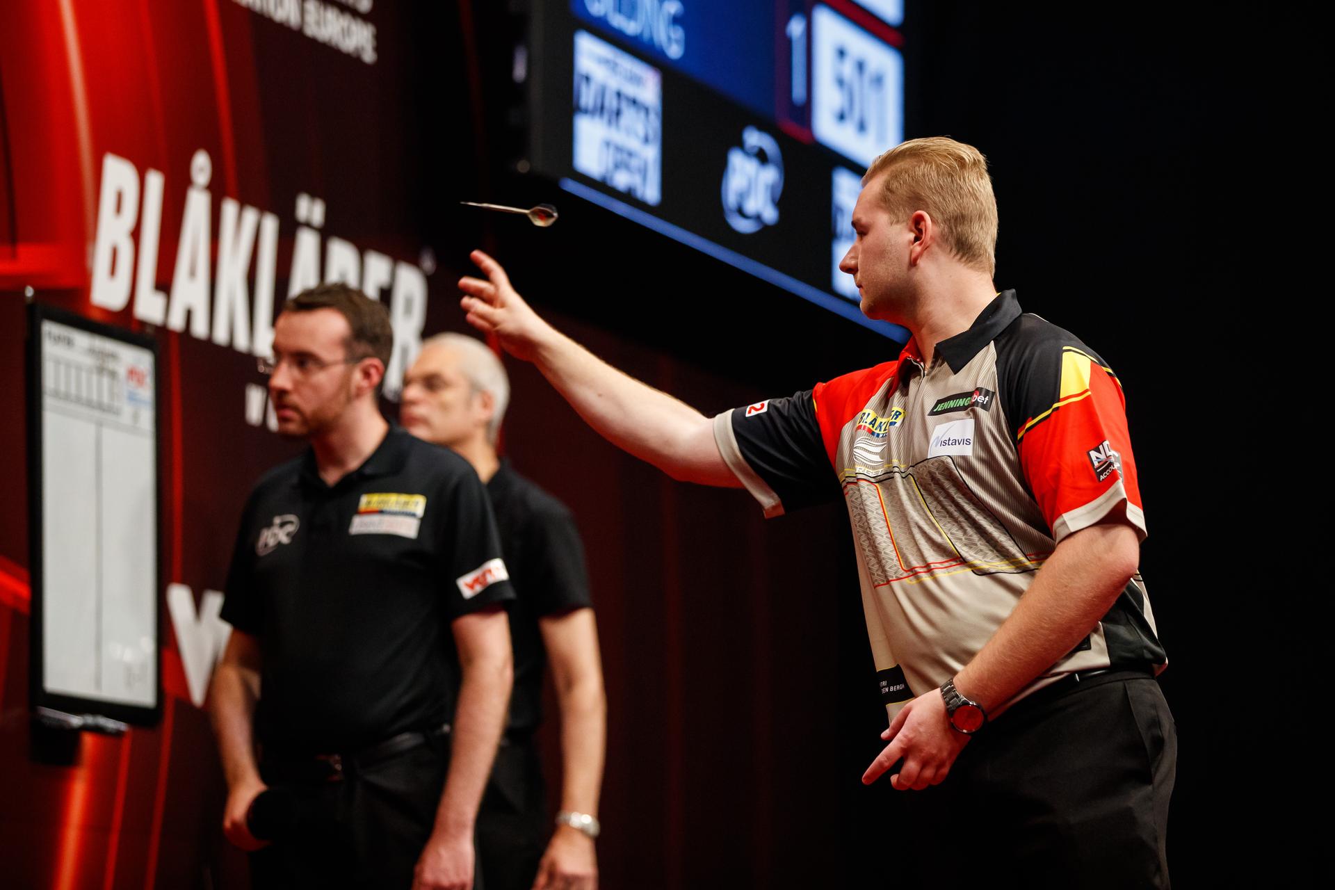 Belgian Dimitri Van den Bergh pictured in action during the second day of the Belgian Darts Open, a tournament in the European Tour that takes places from September 23 until September 25 in Wieze, Saturday 24 September 2022. BELGA PHOTO JEF MATTHEE