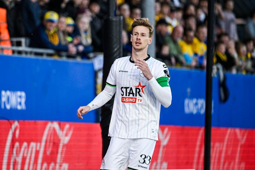 OHL's Mathieu Maertens reacts after missing a big chance during a soccer match between Oud-Heverlee Leuven and KVC Westerlo, Tuesday 21 April 2026 in Leuven, on the fourth day of the Europe Play-offs (PO2) of the 2025-2026 'Jupiler Pro League' first division of the Belgian championship. BELGA PHOTO TOM GOYVAERTS