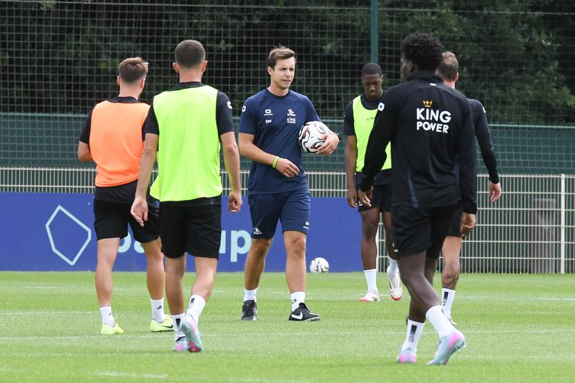 OHL's head coach David Hubert pictured during a training session of Belgian soccer team Oud-Heverlee Leuven, Monday 23 June 2025 in Leuven, in preparation of the upcoming 2025-2026 Belgian second division soccer season. BELGA PHOTO JILL DELSAUX