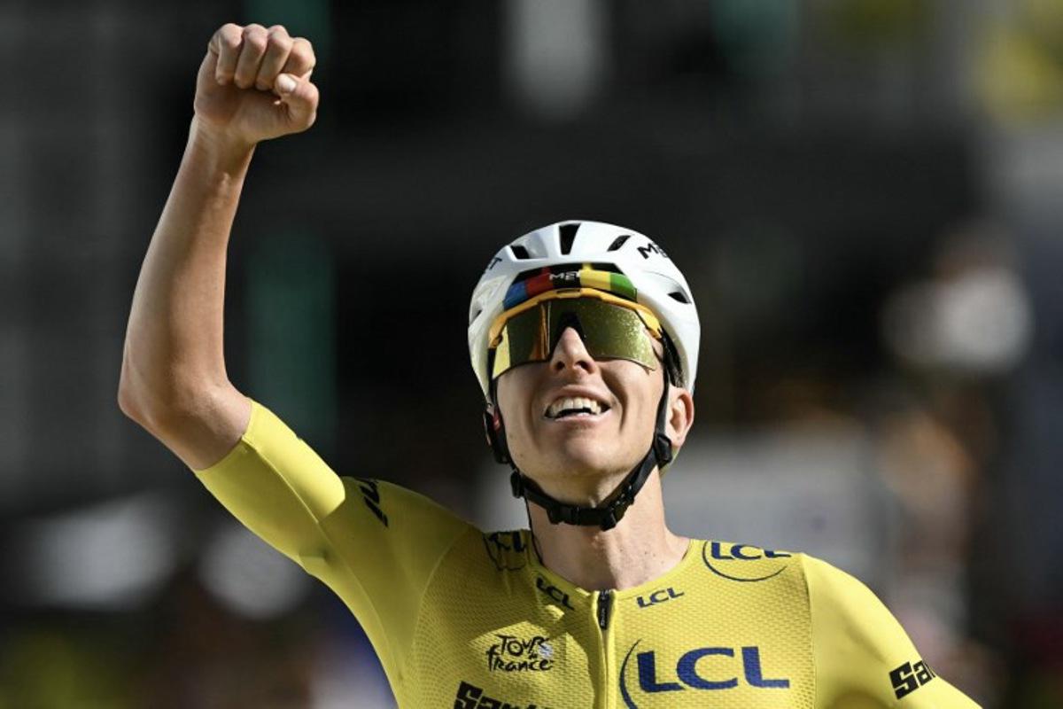UAE Team Emirates - XRG's Slovenian rider Tadej Pogacar cycles to the finish line to win the 19th stage of the 113th edition of the Tour de France cycling race, 127,9 km between Gap and Alpe d'Huez in the French Alps, on July 24, 2026.  Jeff PACHOUD / AFP