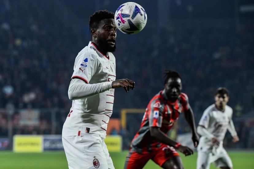 AC Milan's Belgian forward Divock Origi controls the ball during the Italian Serie A football match between Cremonese and AC Milan on November 8, 2022 at the Giovanni-Zini stadium in Cremona.  Filippo MONTEFORTE / AFP