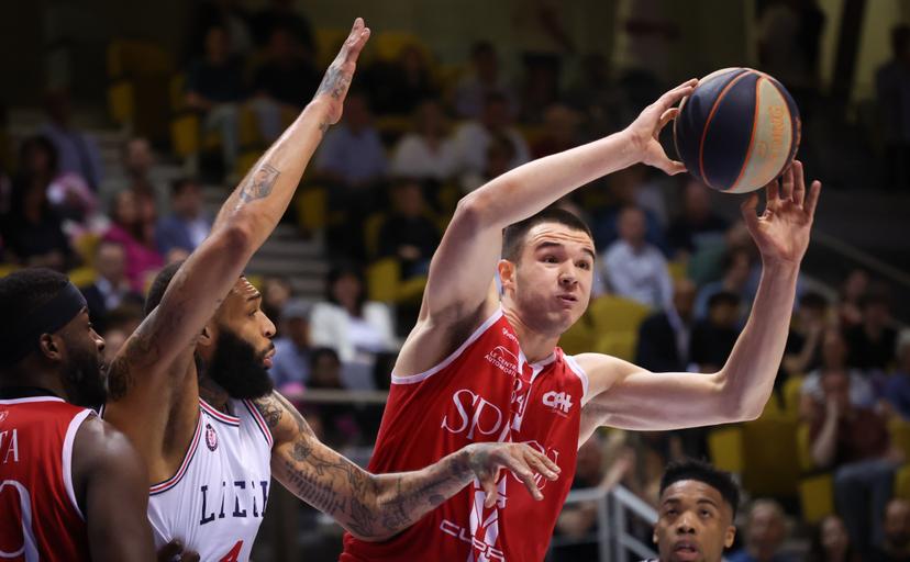 Liege's Jamelle Hagins and Spirou's Bine Prepelic fight for the ball during a basketball match between RSW Liege Basket and Spirou Charleroi, Friday 10 May 2024 in Liege, game 2 (best of 3) in the Belgian Play-offs quarter-finals phase of the 'BNXT League' Belgian and Netherlands first division basket championship. BELGA PHOTO VIRGINIE LEFOUR