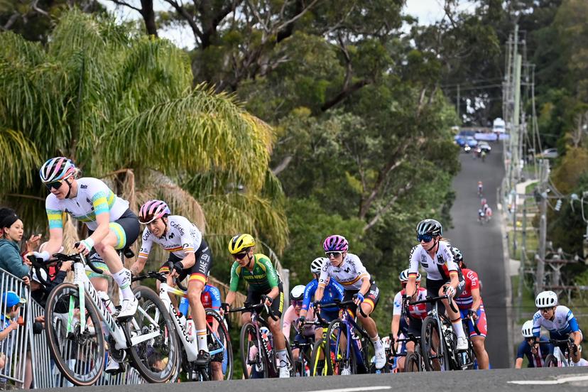 llustration picture of the pack of riders pictured in action during the elite women road race at the UCI Road World Championships Cycling 2022, in Wollongong, Australia, Saturday 24 September 2022. The Worlds are taking place from 18 to 25 September. BELGA PHOTO DIRK WAEM