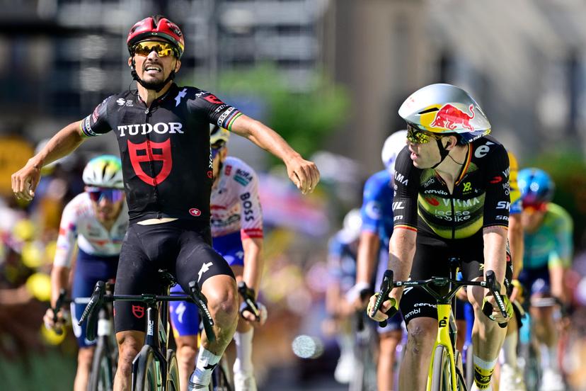 Belgian Wout van Aert of Team Visma-Lease a Bike looks at French Julian Alaphilippe of Tudor Pro Cycling Team at the finish of stage 15 of the 2025 Tour de France cycling race, from Muret to Carcasonne (169 km), on Sunday 20 July 2025 in France. The 112th edition of the Tour de France starts on Saturday 5 July in Lille, France, and will finish in Paris, France on the 27th of July.   BELGA PHOTO DIRK WAEM
