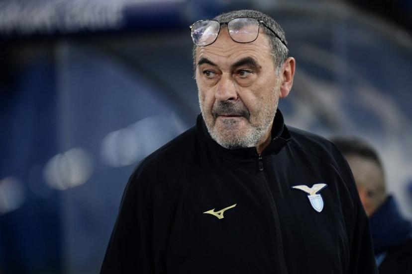 Lazio's Italian headcoach Maurizio Sarri looks on during the UEFA Champions League last 16 first leg between Lazio and Bayern Munich at the Olympic stadium on February 14, 2024 in Rome.  Filippo MONTEFORTE / AFP