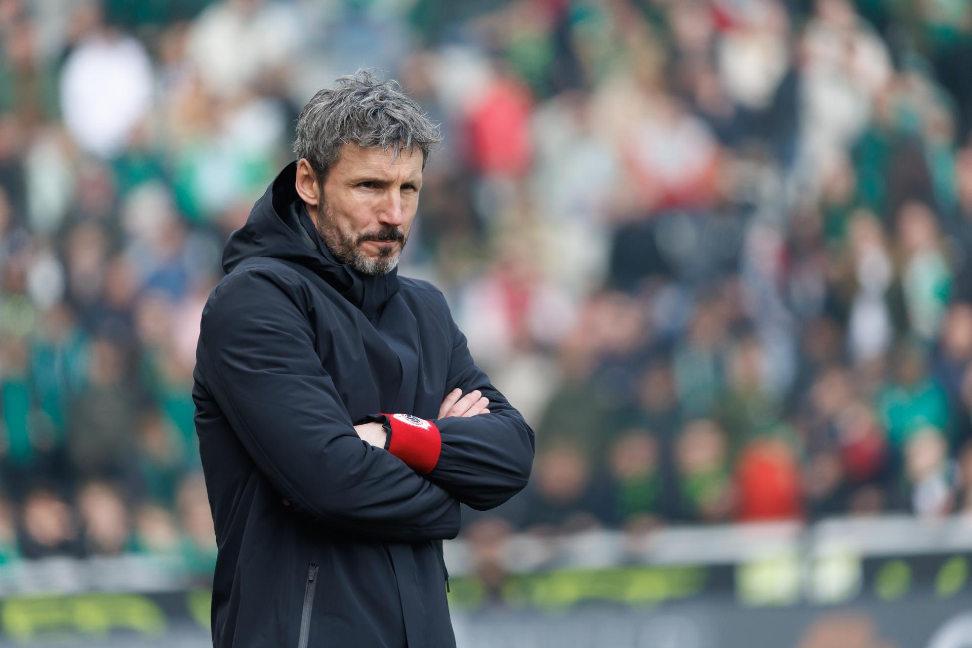 Antwerp's head coach Mark van Bommel pictured during a soccer match between Cercle Brugge KSV and Royal Antwerp FC, Sunday 21 April 2024 in Brugge, on day 4 (out of 10) of the Champions' Play-offs of the 2023-2024 'Jupiler Pro League' first division of the Belgian championship. BELGA PHOTO KURT DESPLENTER