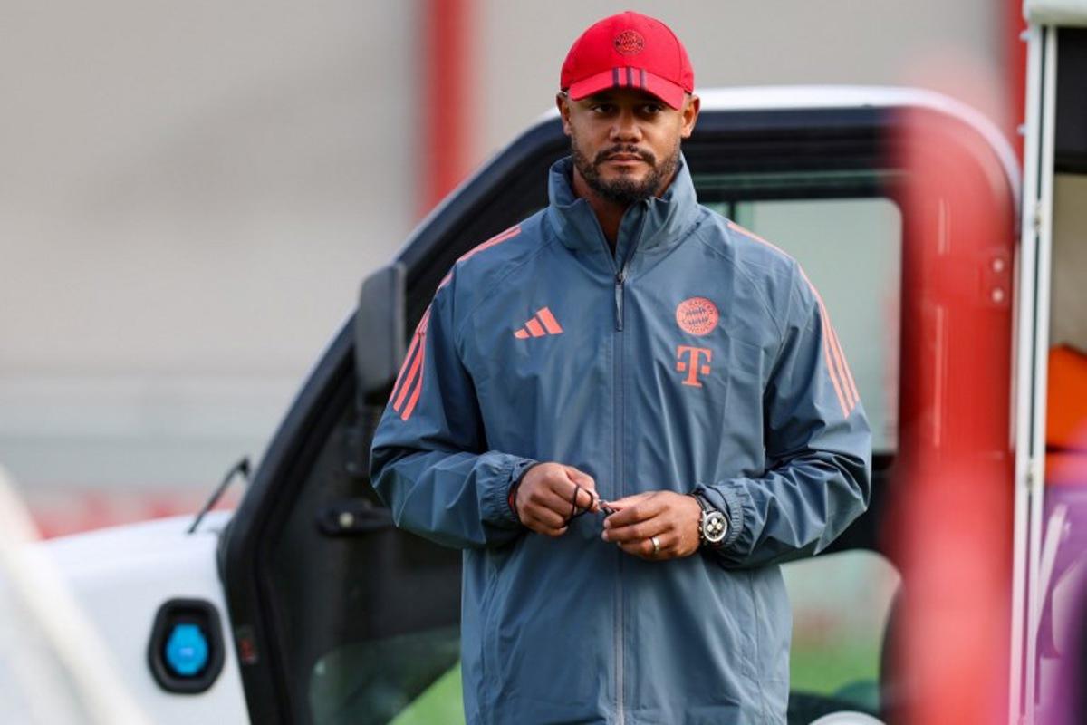 Bayern Munich's Belgian head coach Vincent Kompany attends a training session on October 21, 2025 in Munich, southern Germany, on the eve of the the UEFA Champions League football match between FC Bayern Munich (GER) and Club Brugge (BEL). Alexandra BEIER / AFP