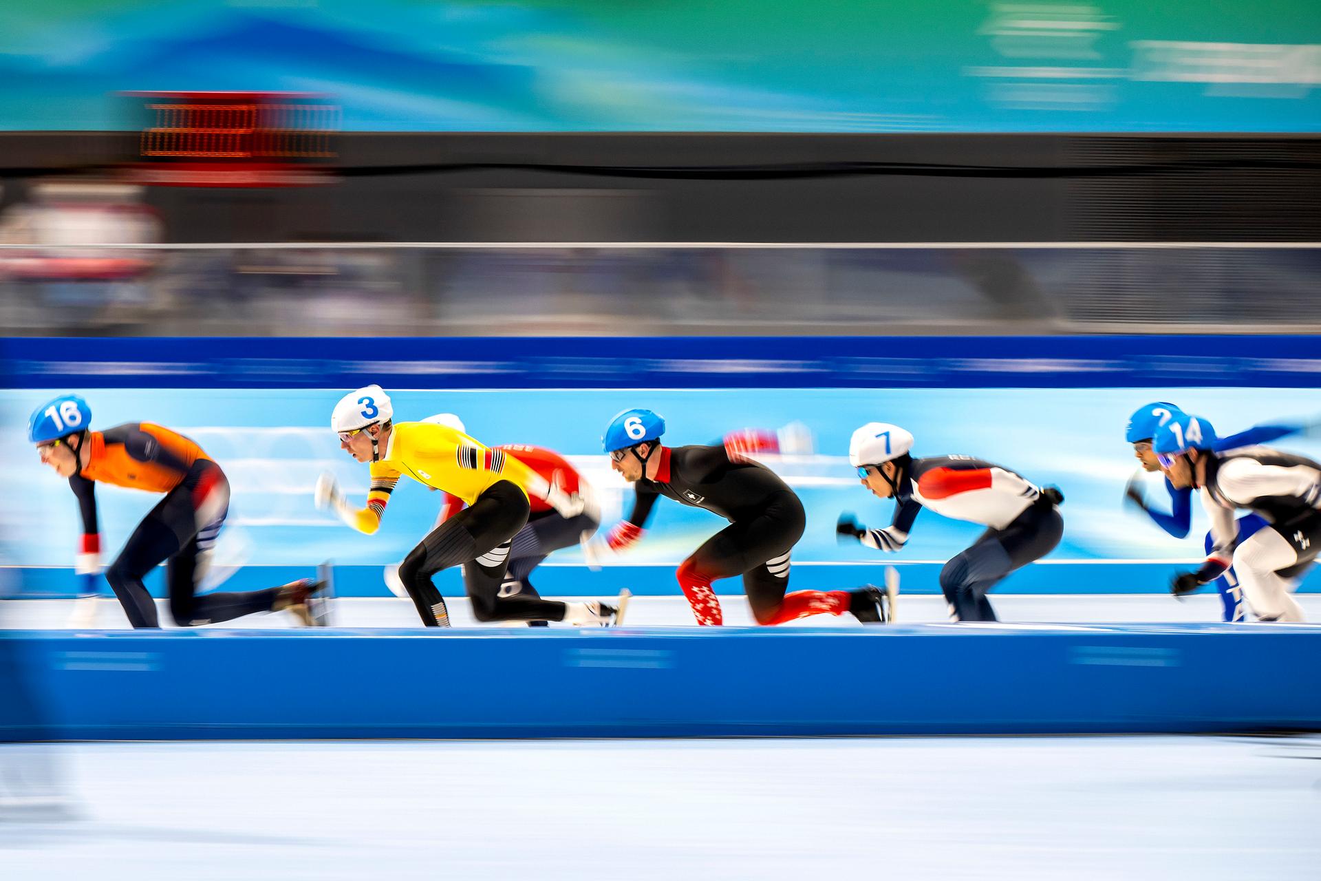 Belgian speed skater Bart Swings pictured during the final of the men's mass start speed skating event at the Beijing 2022 Winter Olympics in Beijing, China, Saturday 19 February 2022. The winter Olympics are taking place from 4 February to 20 February 2022. BELGA PHOTO KLAAS JAN VAN DER WEIJ