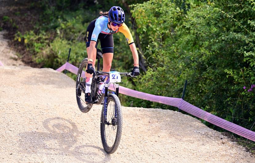 Belgian Emeline Detilleux pictured in action during the women's cross-country cycling race of the Paris 2024 Olympic Games, at the Colline d'Elancourt climb near Paris, France on Sunday 28 July 2024. The Games of the XXXIII Olympiad are taking place in Paris from 26 July to 11 August. The Belgian delegation counts 165 athletes competing in 21 sports. BELGA PHOTO LAURIE DIEFFEMBACQ