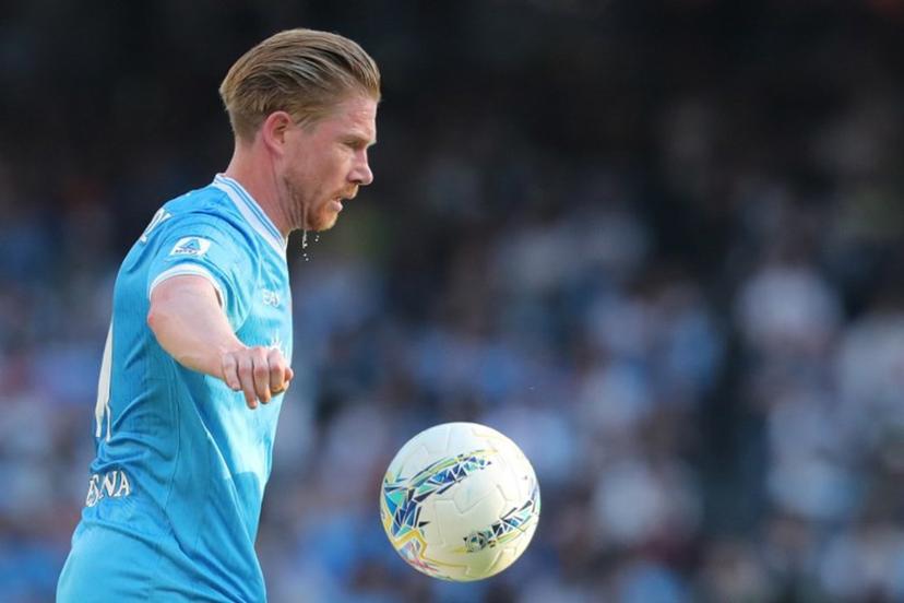 Napoli's Belgian midfielder #11 Kevin De Bruyne controls the ball during the Italian Serie A football match between Napoli and Lazio at the Diego Armando Maradona stadium in Naples on April 18, 2026. Carlo Hermann / AFP