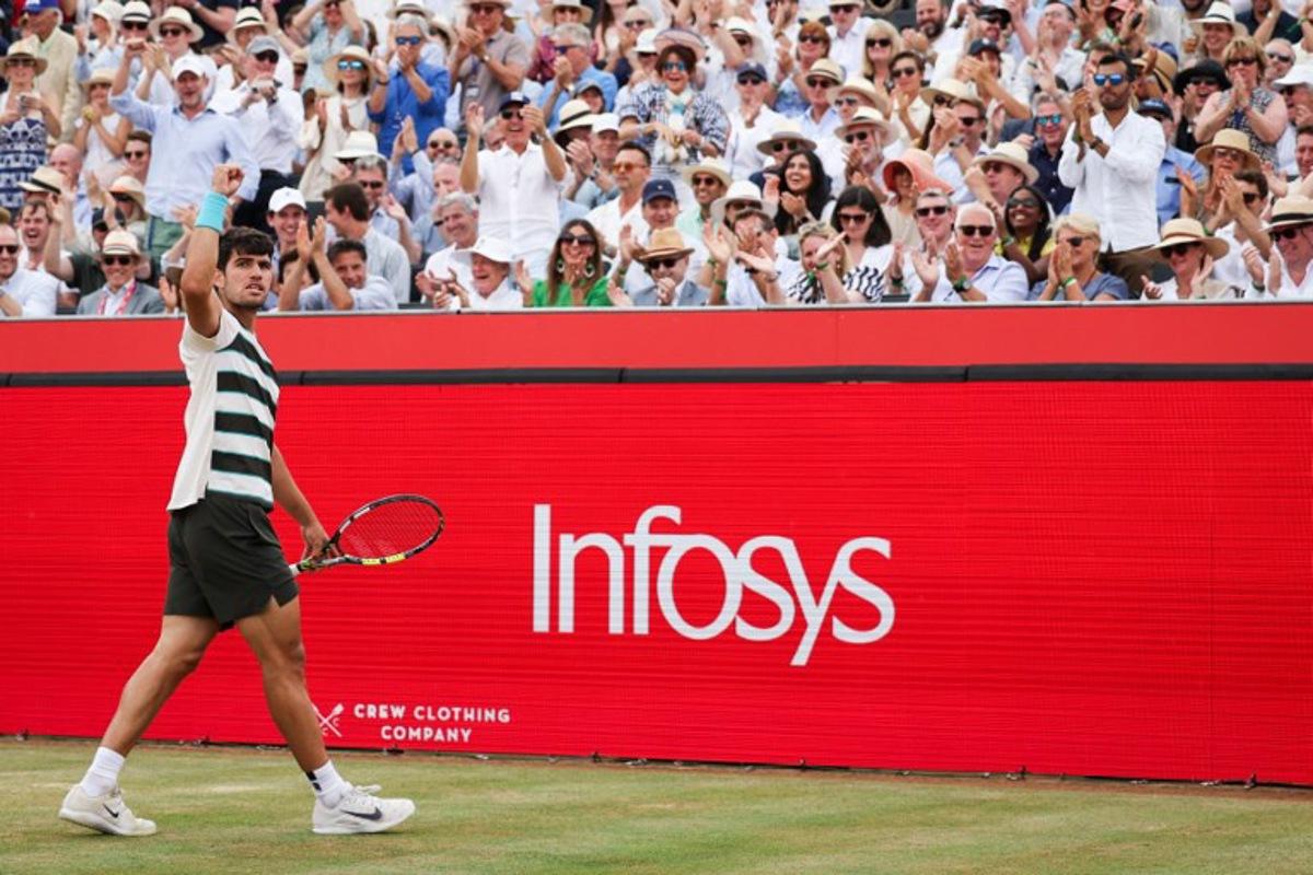 Spain's Carlos Alcaraz celebrates winning a point in tie break against Czech Republic's Jiri Lehecka during their men's singles final tennis match at the HSBC ATP tennis Championships at Queen's Club in west London on June 22, 2025. Adrian Dennis / AFP