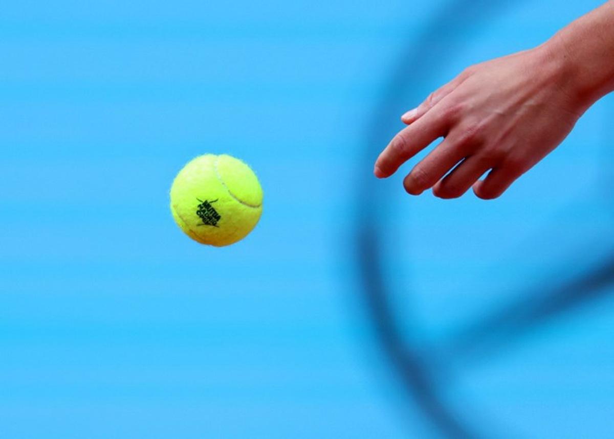 Poland's Iga Swiatek throws a ball during her 2024 WTP Tour Madrid Open tournament tennis match against US' Madison Keys at Caja Magica in Madrid on May 2, 2024. PIERRE-PHILIPPE MARCOU / AFP